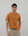 Camiseta slim color camel sin estampados para hombre