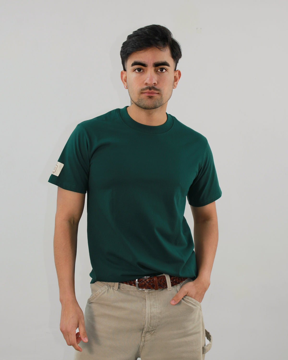Camiseta slim verde botella sin estampados para hombre