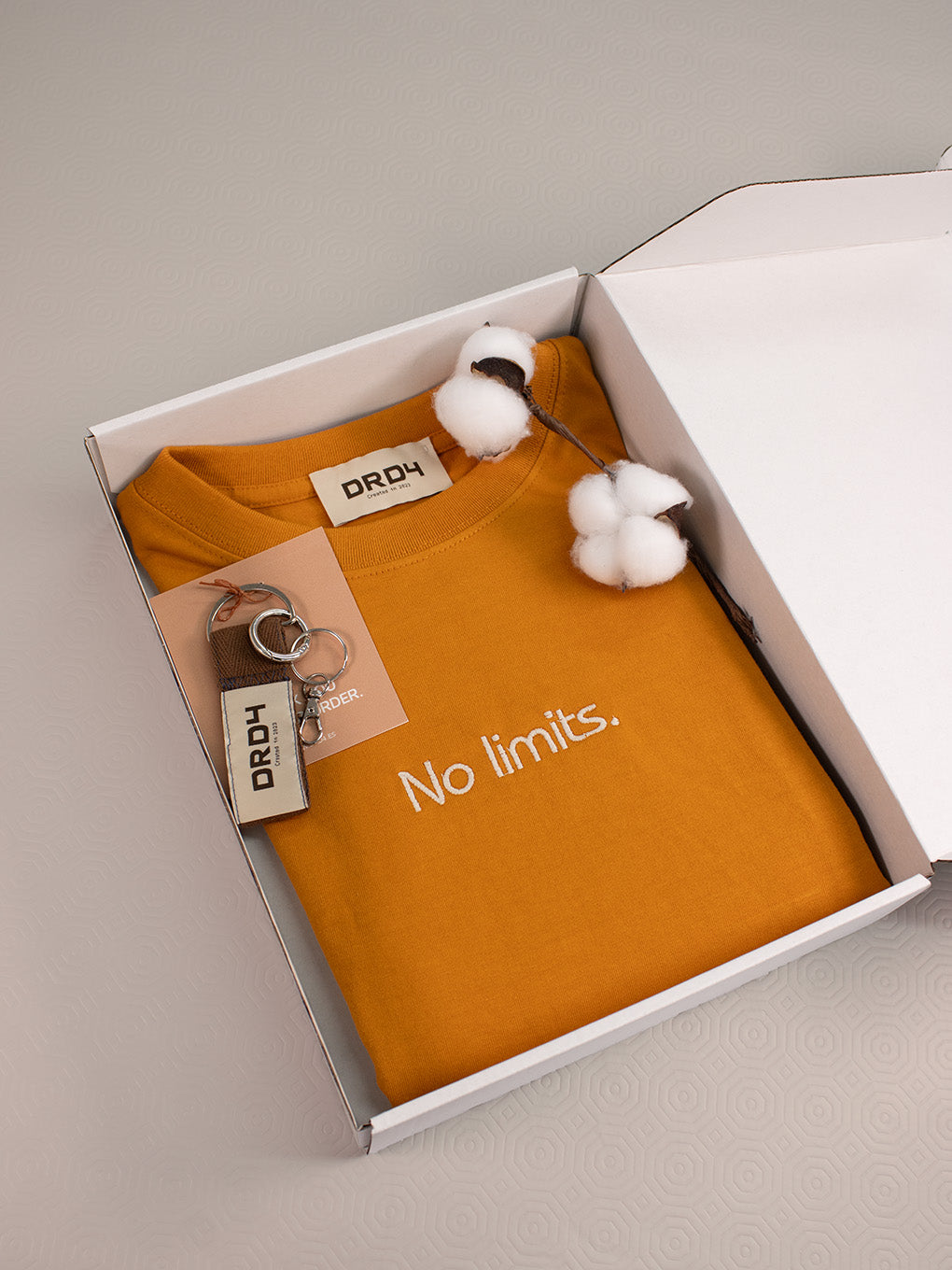 No-limits t-shirt.